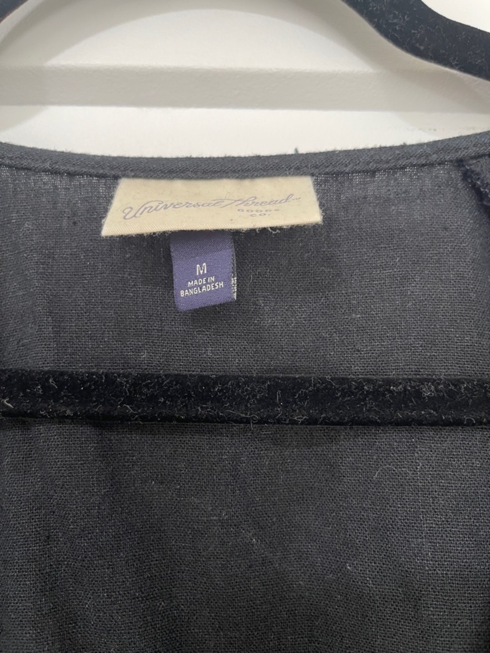 Universal Thread Black Tiered V-Neck Short Sleeve Dress - Picture 2 of 3